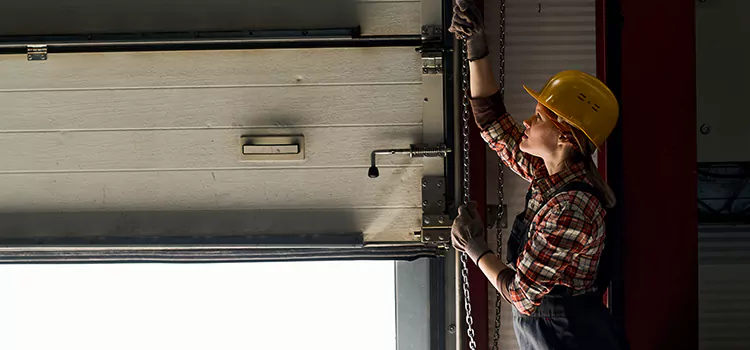 Addressing Common Garage Door Stoppage Issues in Baldwin, NY